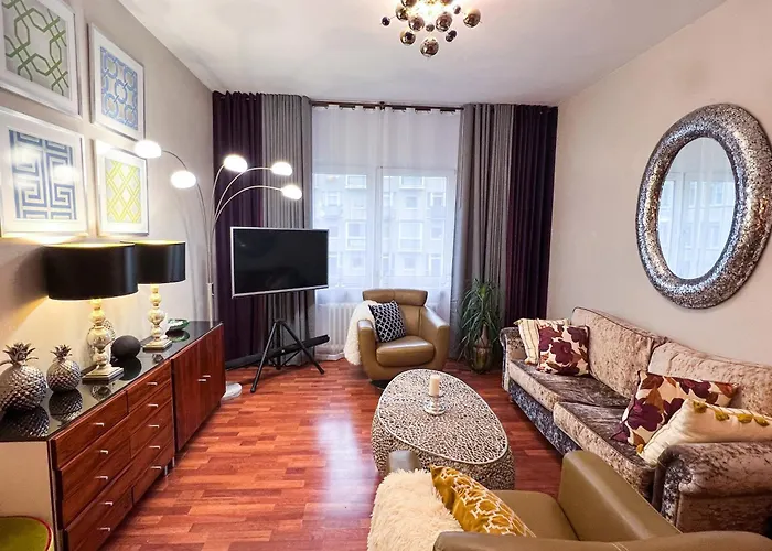 Apartamento Big, And Charming On Schaafenstrasse *