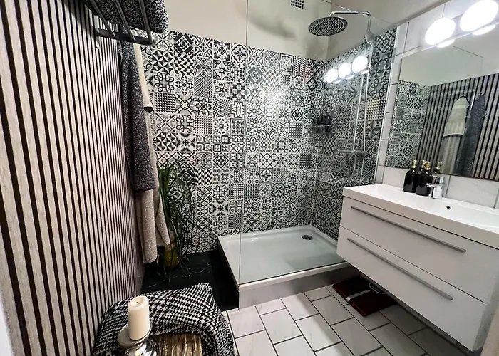 Big, And Charming On Schaafenstrasse Apartamento Colonia